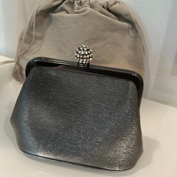Elan Silver Shimmer Evening Bag With Sparkling Round Closure - Picture 6 of 8